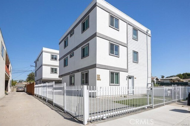 Foto principal - 2125 S West View St
