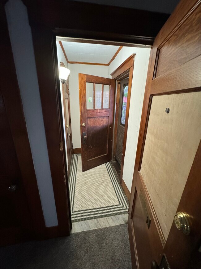 Foto del edificio - 238 Crestwood Ave