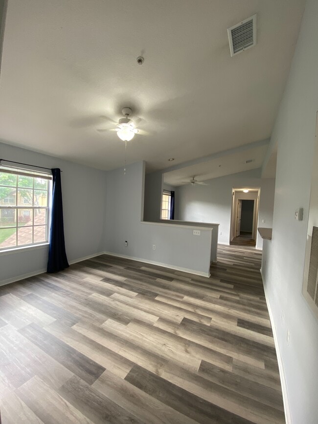 Foto del edificio - 856 Grand Regency Pointe