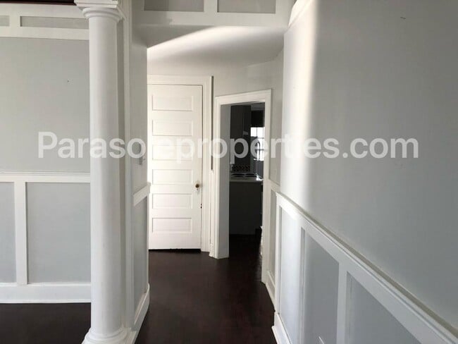 Foto del edificio - 919 Clay Ave