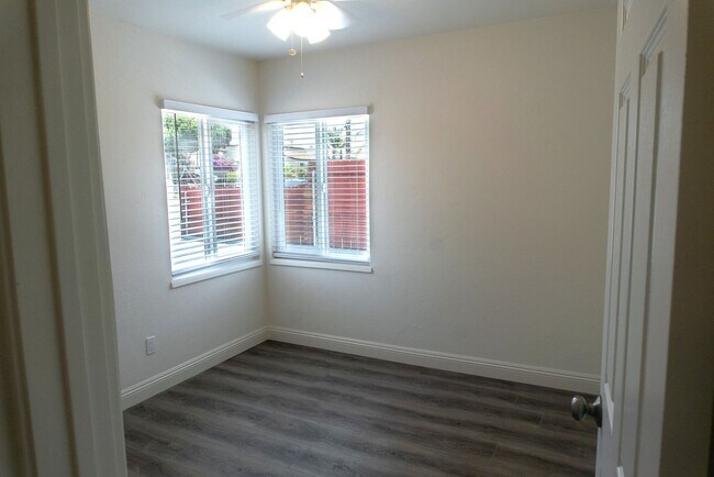 Foto del edificio - 568-570 10th Street