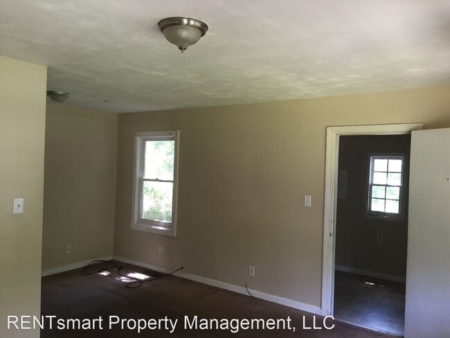 Building Photo - 2 br, 1 bath House - 4377 Lamore Street