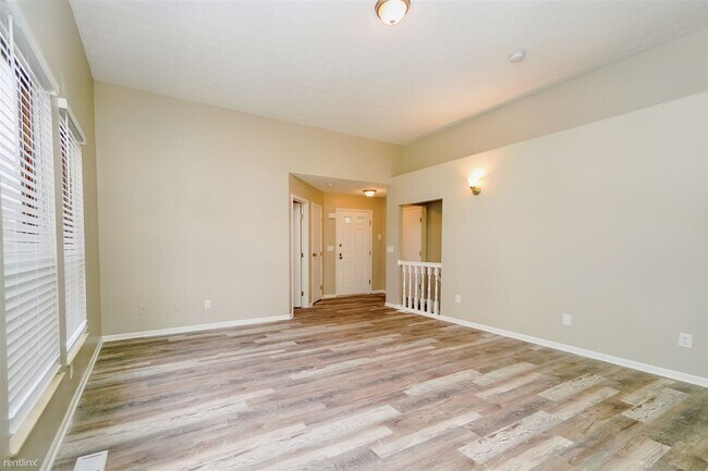 Foto del edificio - 3 br, 3 bath House - 1238 Trevor Ct