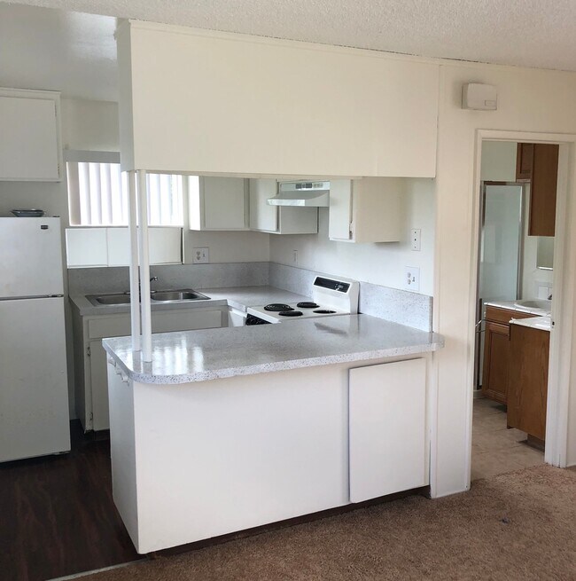 Building Photo - 4641 55th St