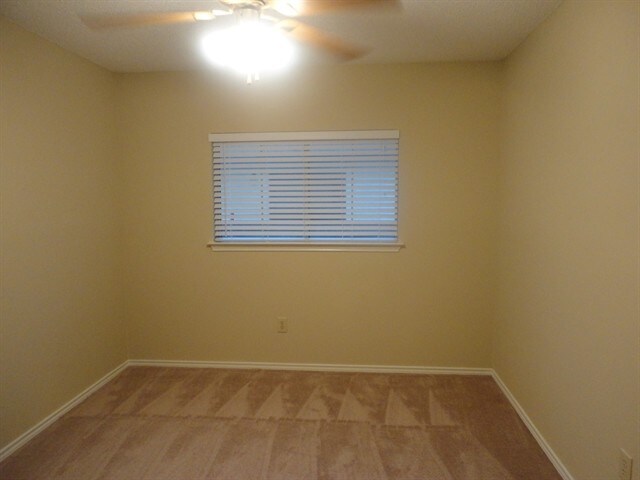 Building Photo - 7819 Gideon Rock