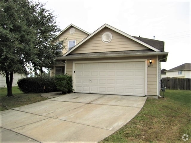 Building Photo - 9530 Belleclarie Ln