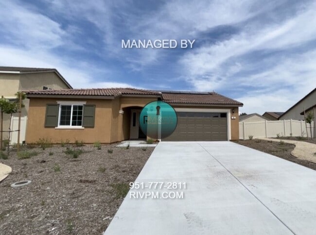 Building Photo - REMARKABLE RENTAL OPPORTUNITY IN SAN JACIN...