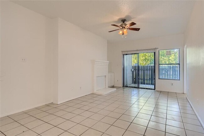 Foto del edificio - 2503 W Slaughter Ln