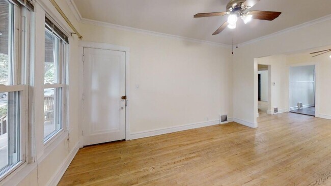 Building Photo - 5648 W Gunnison St