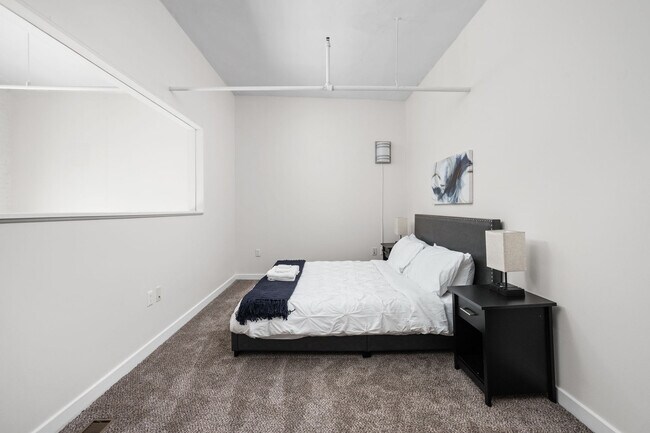 Foto del edificio - 50 N Illinois St