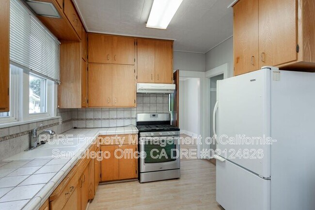 Foto del edificio - 3354 Granada Ave