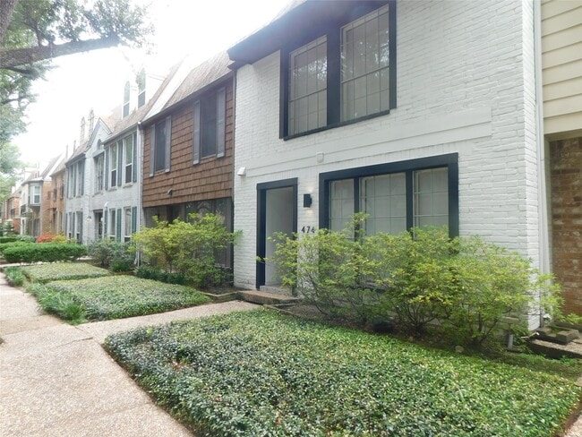 Foto del edificio - 472 N Post Oak Ln