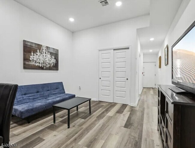 Foto del edificio - 430 Ocean Ave