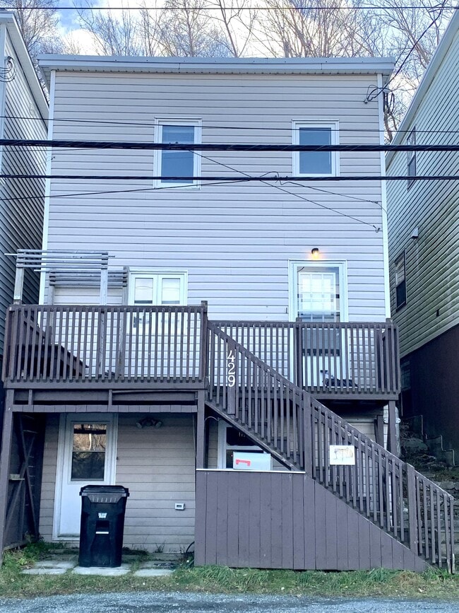 Building Photo - 429 Southside Rd