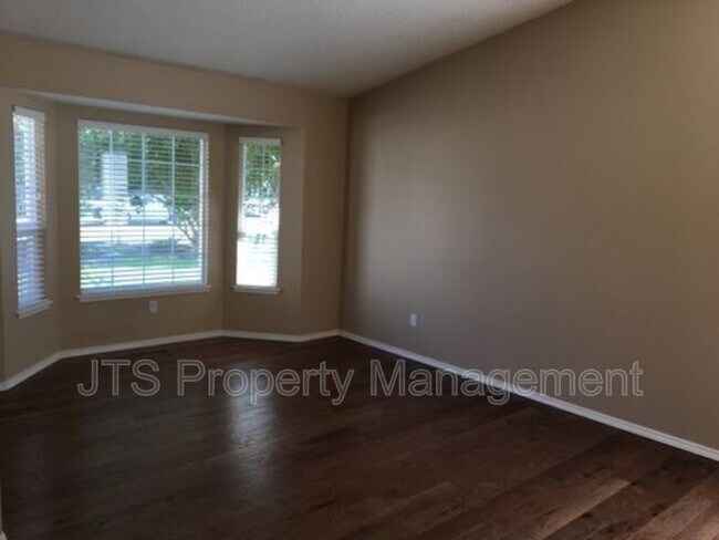 Foto del edificio - 5417 N Hertford Way