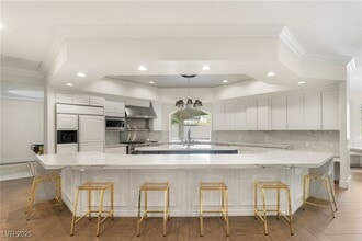 Building Photo - 2272 Coral Ridge Ave