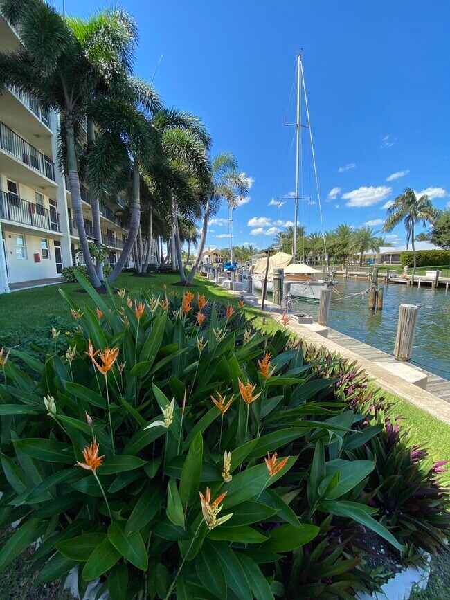 Building Photo - 109 Paradise Harbour Blvd