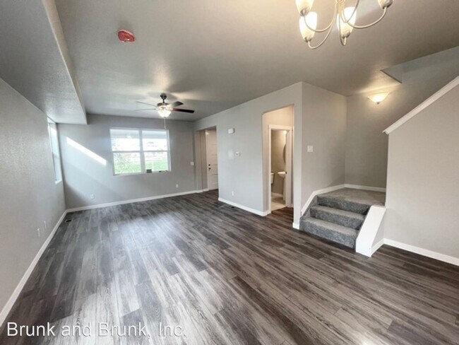 Building Photo - 4 br, 3.5 bath House - 7635 Ochre View