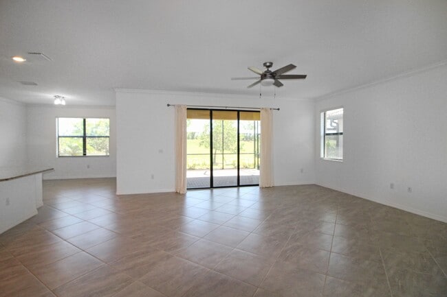 Building Photo - Sarasota National Annual Home for Rent