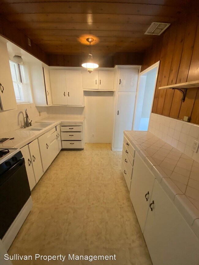 Foto del edificio - 3 br, 2.5 bath House - 620 N. Woods Ave.