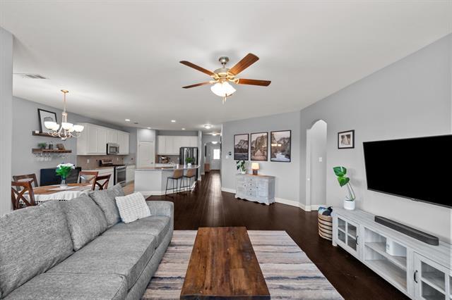 Foto del edificio - 11317 Denet Creek Ln