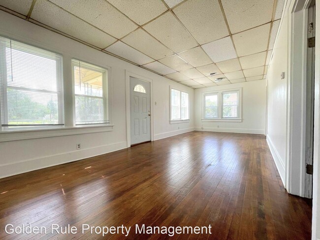 Building Photo - 1 br, 1 bath House - 9 S Reformatory