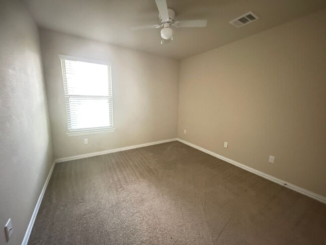 Building Photo - 6401 Alabaster Dr