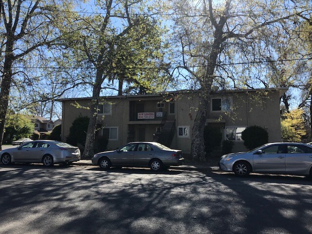 Primary Photo - 1311 W 3rd St
