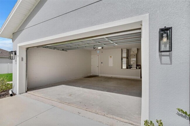 Building Photo - 3 Ziegler Pl
