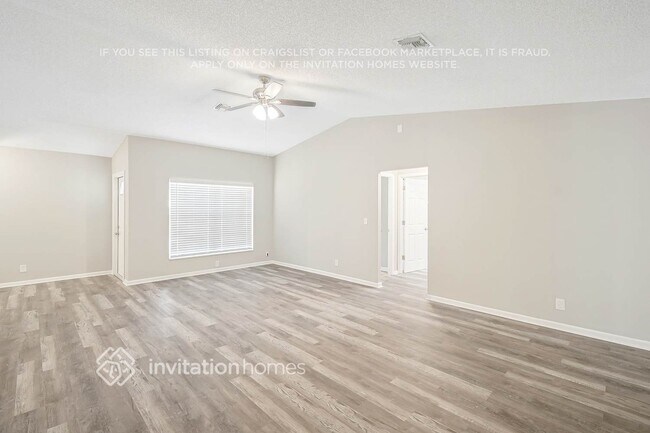 Foto del edificio - 5754 Lincoln Cir E