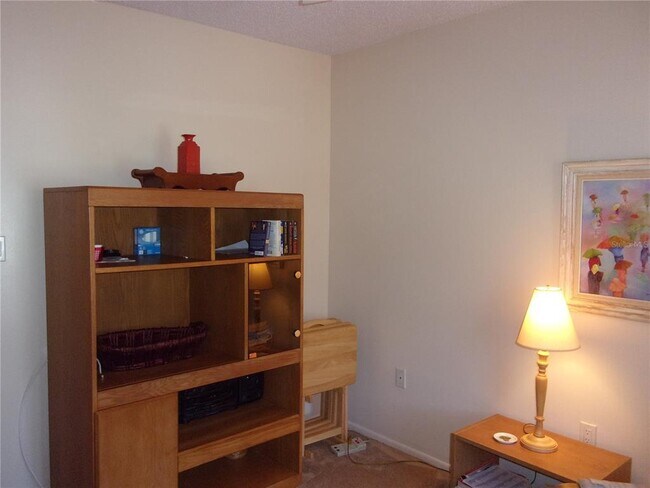 Building Photo - 216 Cypress Ln