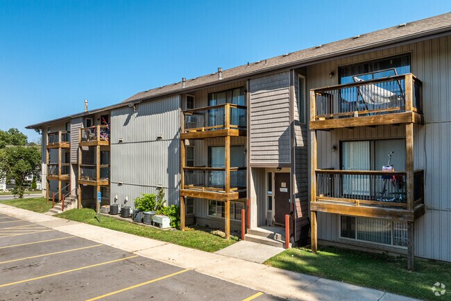Apartamentos Meadowbrook - Arrow Apartments