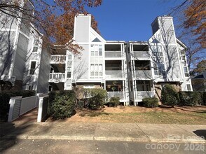 Building Photo - 2518 Cranbrook Ln
