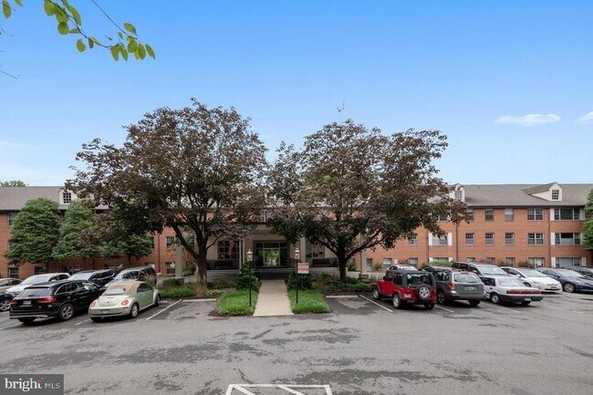 Building Photo - 5301 Westbard Cir