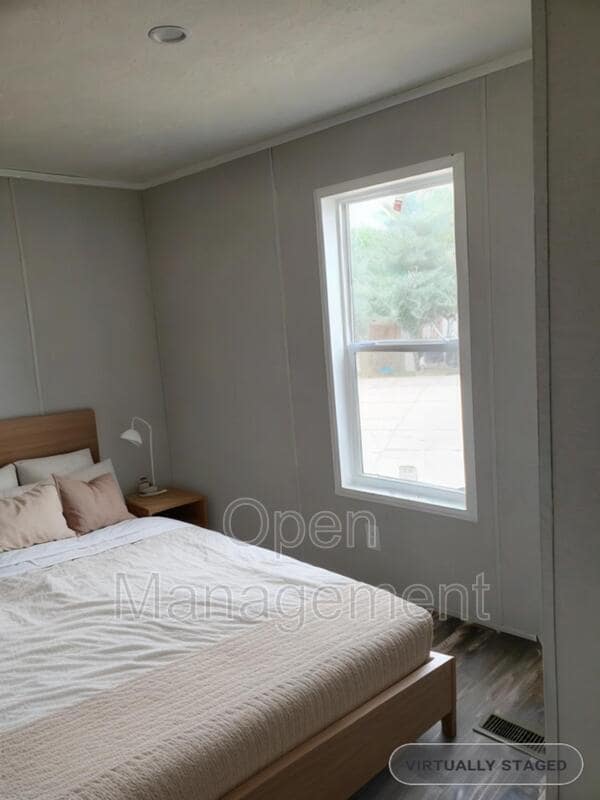 Building Photo - 87 Jerry Dr