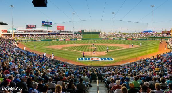 Foto del edificio - 712 N Santa Barbara