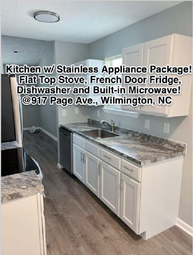 Building Photo - Sleek and Stylish Renovated 3 Bedroom, 2 full bath cottage home in Mid-town! Only $1750/mo.!!