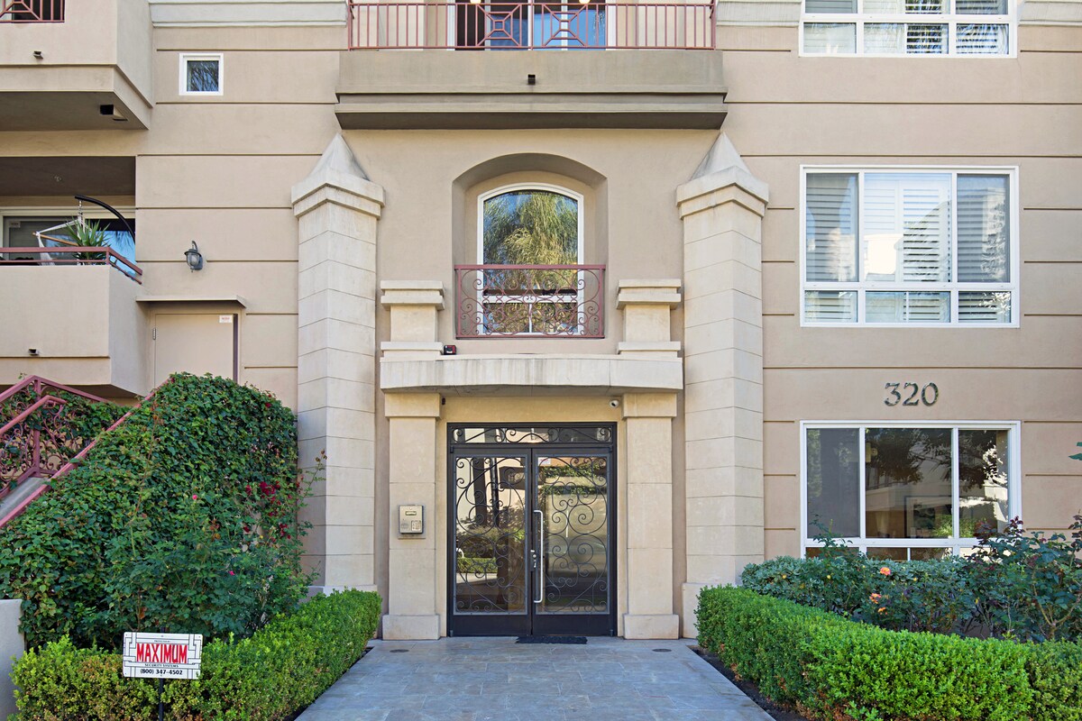 Primary Photo - 320 S Willaman Dr
