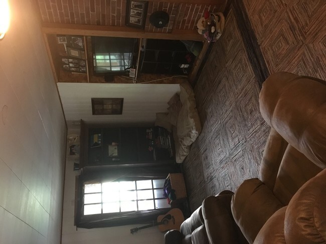 Foto del edificio - 791 Sebago Rd