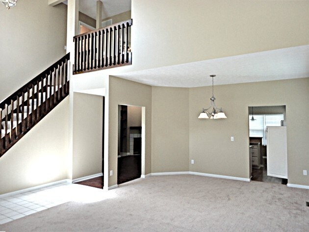 Building Photo - 6957 Spring Farm Ct