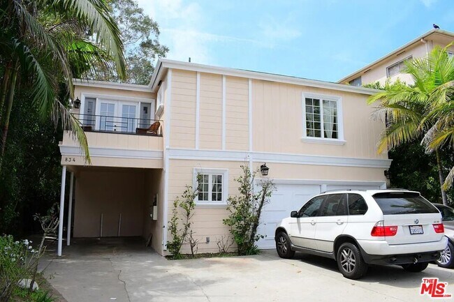 Foto del edificio - 834 Lincoln Blvd