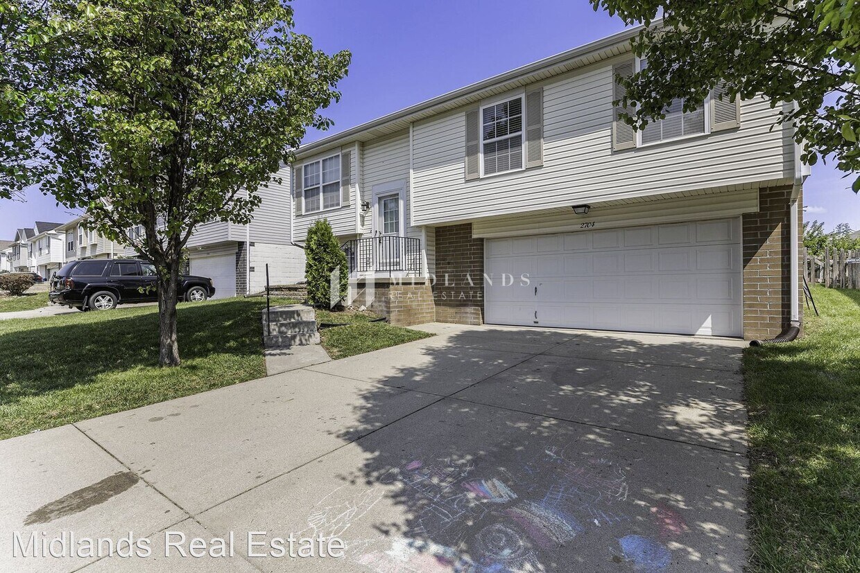 3 br, 2 bath House 2704 Michaela St. House Rental in Bellevue, NE