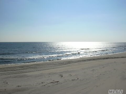 Building Photo - 459 Dune Rd