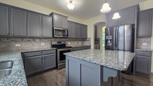 Foto del edificio - 489 Green Arbor Ln