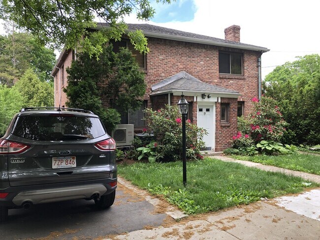 Foto del edificio - 9 Reservoir Rd