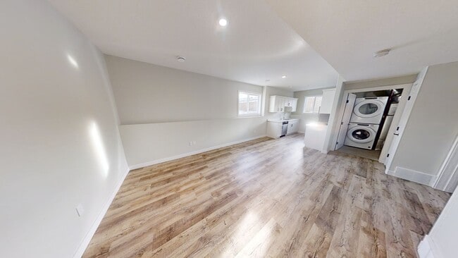 Photo du bâtiment - 9507-9114 114 Ave