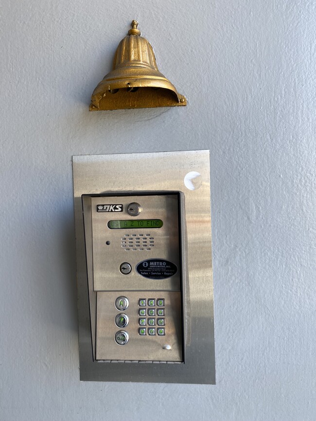 Secure entry system with Amazon/USPS/UPS access point - 2160 Van Ness Ave