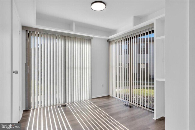 Foto del edificio - 21 Uxbridge Pl