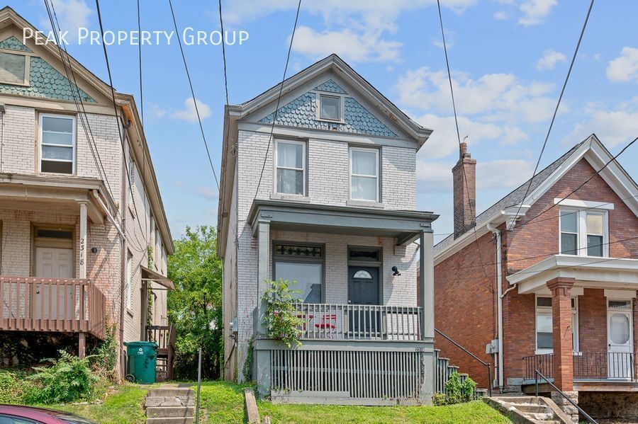2316 Chickasaw St Unit 2, Cincinnati, OH 45219 Room for Rent in