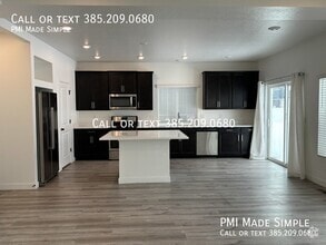 Building Photo - 4140 W Holbrook Way